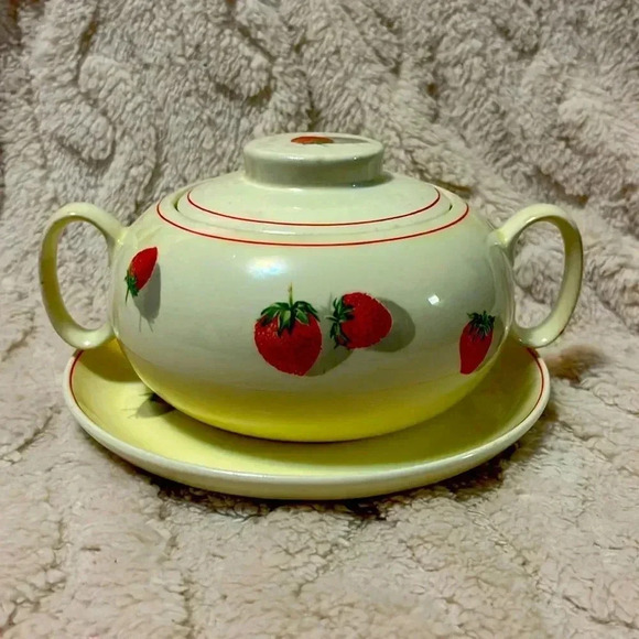 Vintage Cavitt Shaw shortcake sugar bowl - Picture 1 of 5